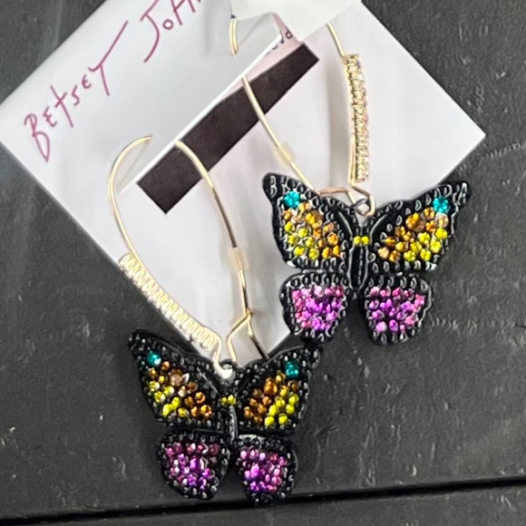 NWT 🖤🦋🖤 Betsey Johnson Pavé Butterfly Earrings Black Multicolor Crystals - Picture 5 of 16